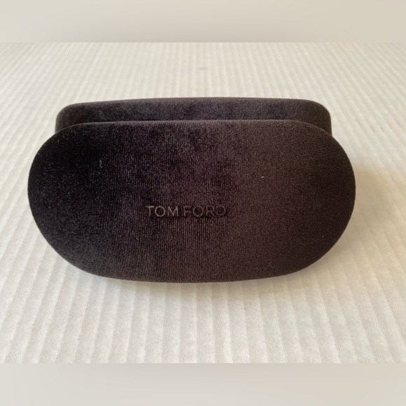 TOM FORD Brown Velvet and Suede Microfiber Clamshell Sunglass Case - Picture 2 of 13